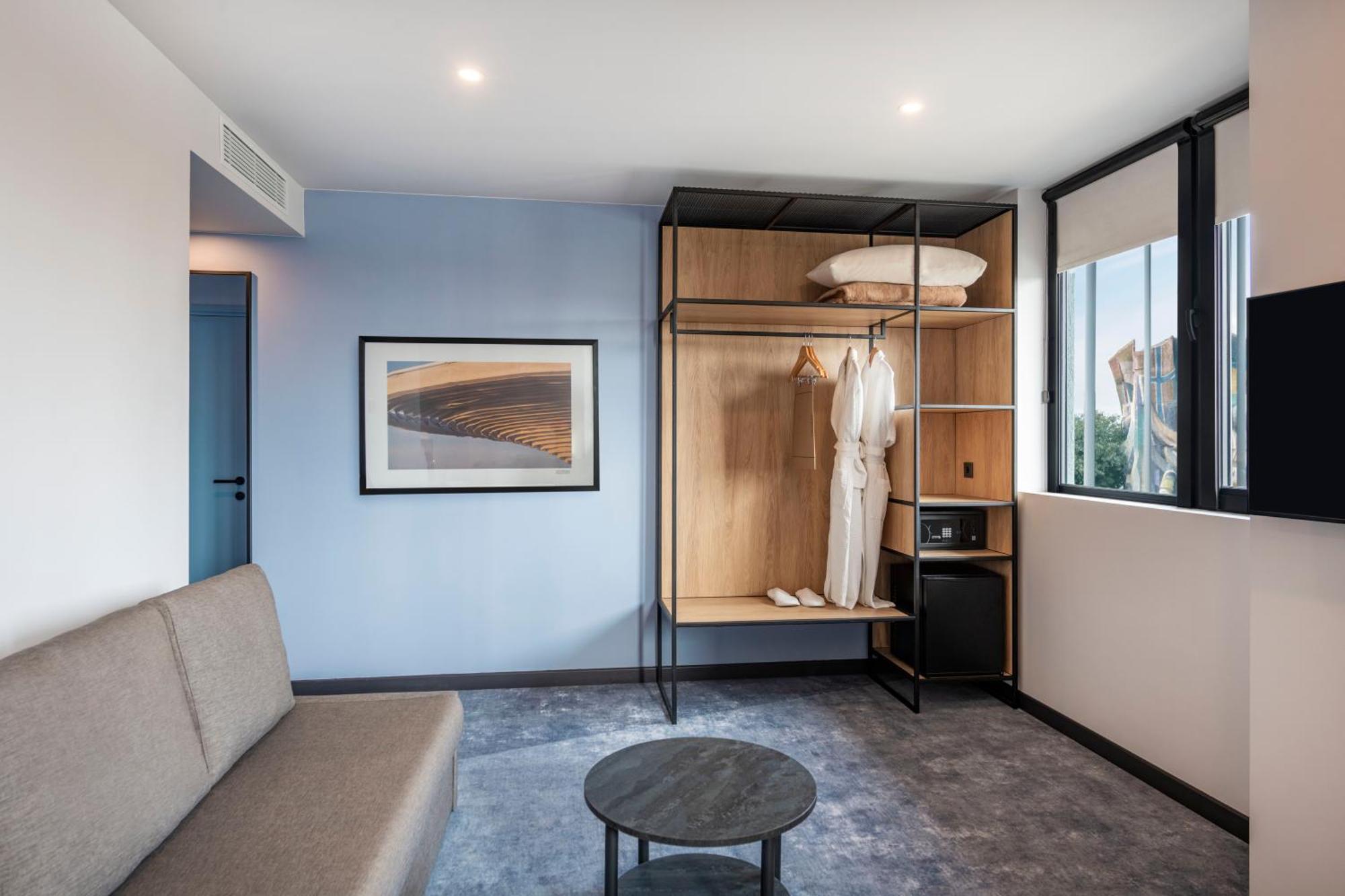 Ibis Tbilisi Airport Hotell Eksteriør bilde