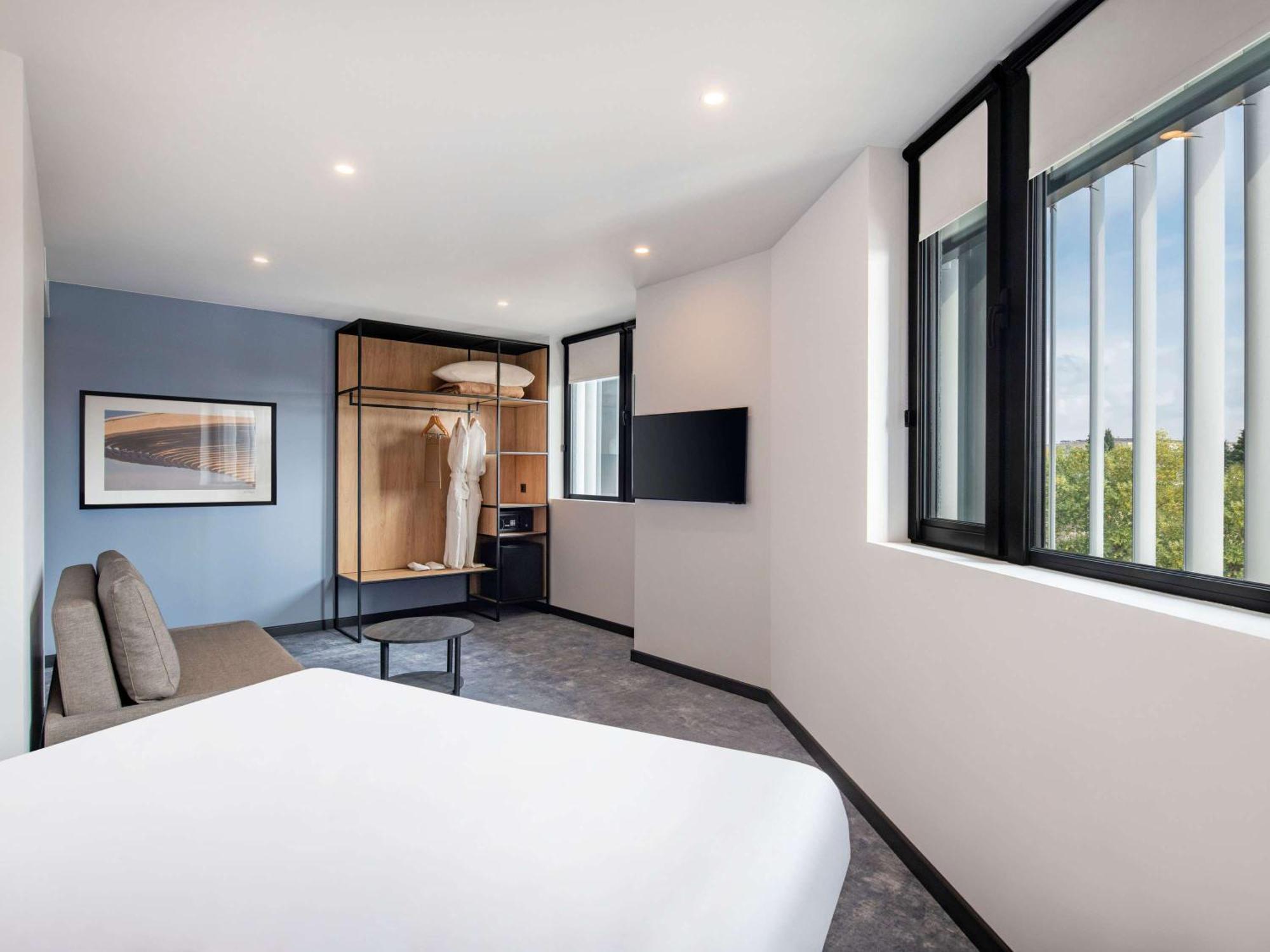 Ibis Tbilisi Airport Hotell Eksteriør bilde