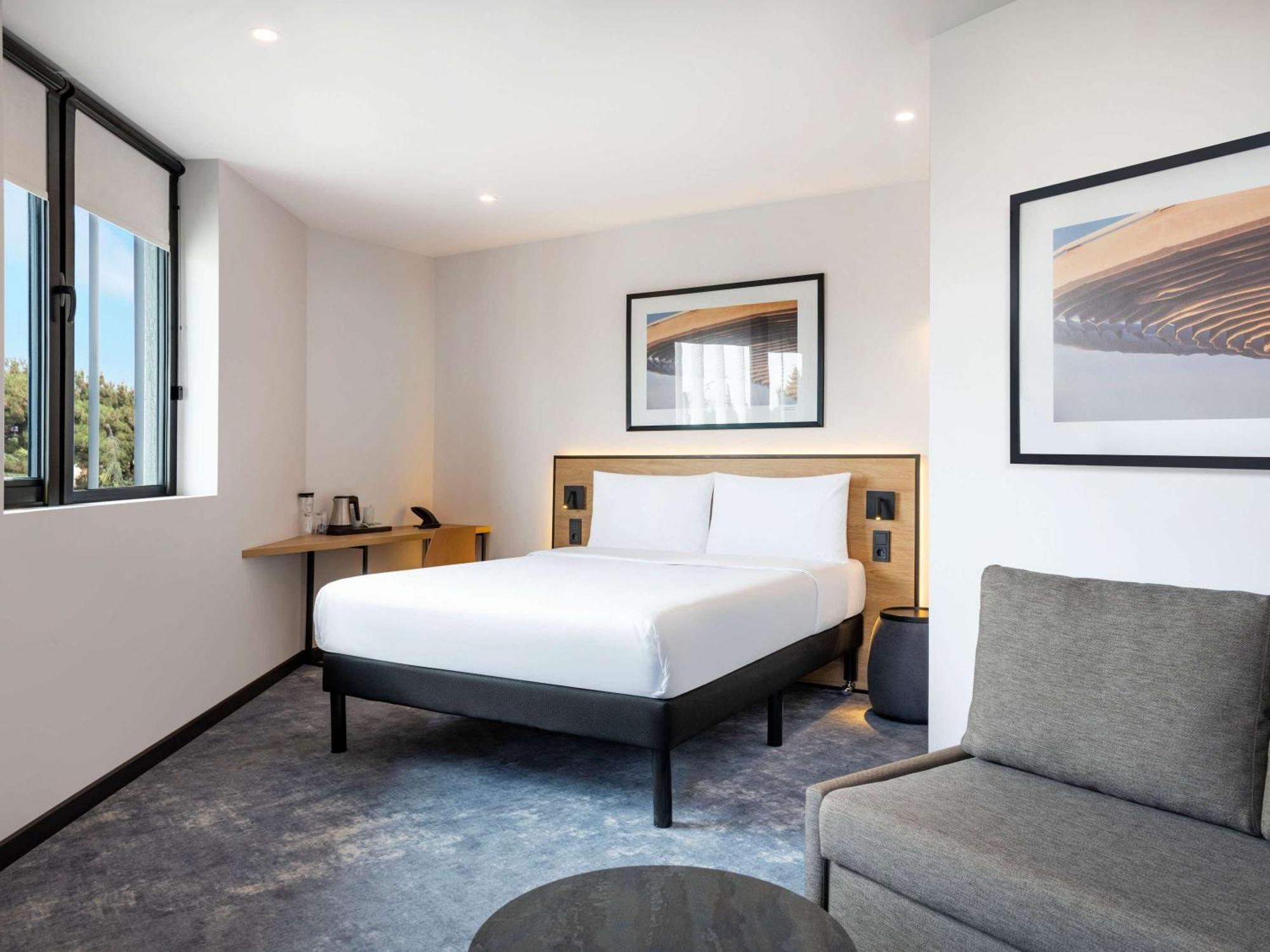 Ibis Tbilisi Airport Hotell Eksteriør bilde